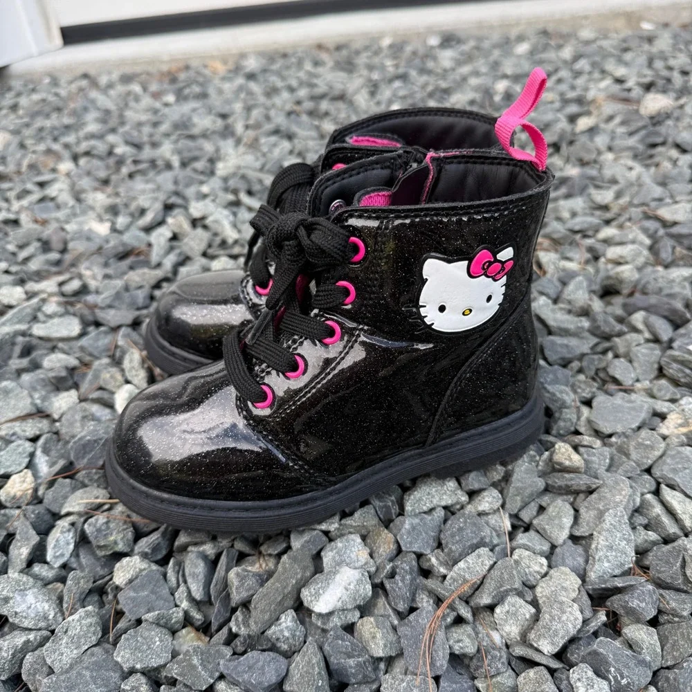 Hello Kitty Girls Black Glitter Patent Combat Boots Side Zip Pink Size 11